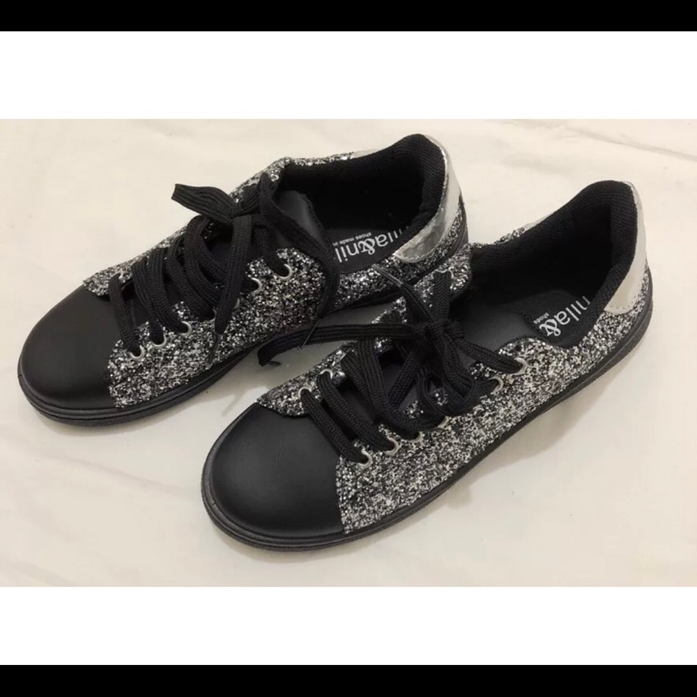 NWT Nila&Nila Italian Leather Glitter Sneaker 9.5